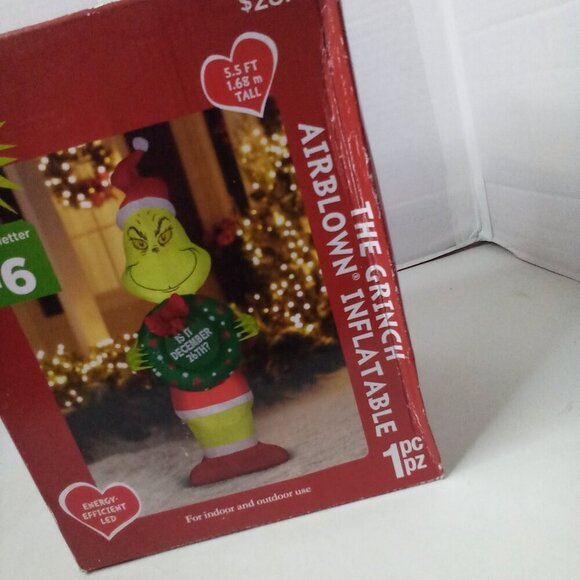 Gemmy The Grinch Airblown Inflatable 5.5 Ft Holding Wreath Christmas - Picture 5 of 11